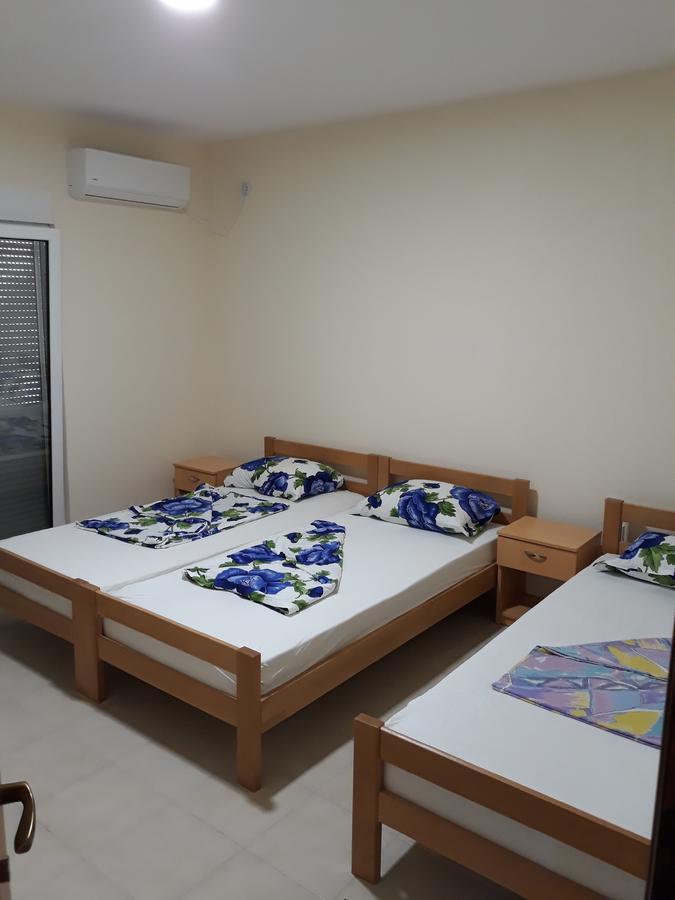 Korac Apartments Ulcinj Buitenkant foto