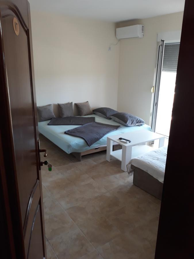 Korac Apartments Ulcinj Buitenkant foto