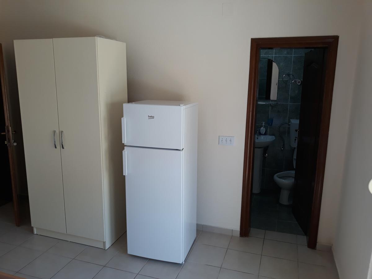 Korac Apartments Ulcinj Buitenkant foto
